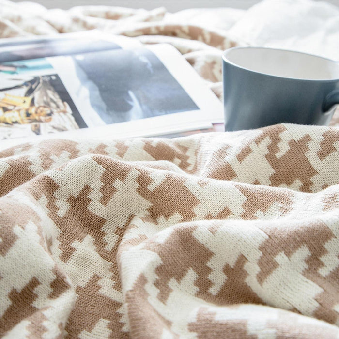 Houndstooth Throw Blanket